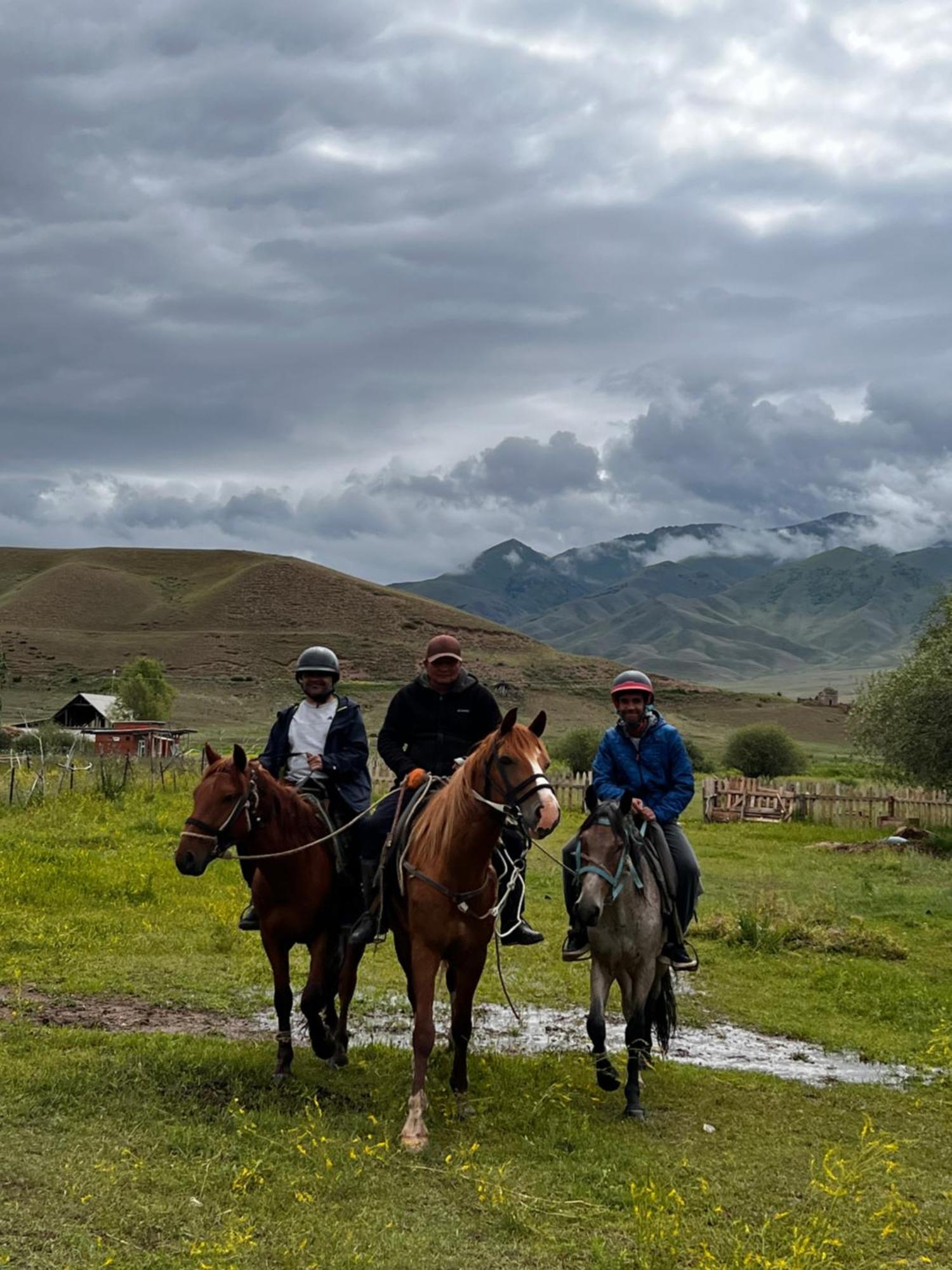 Kyzart Hotel & Horse Tours Bagysh Exterior foto