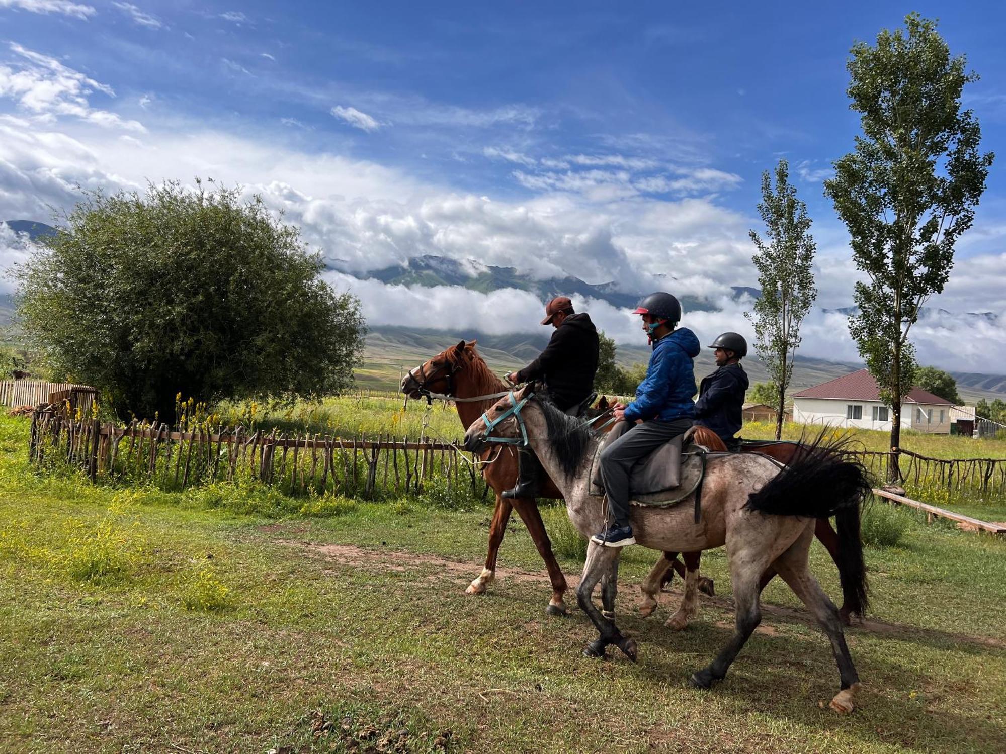 Kyzart Hotel & Horse Tours Bagysh Exterior foto
